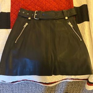 Notes du Nord Black Belted Leather Mini Skirt with side zipper